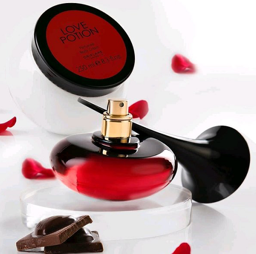 https://nogolbeauty.ir/عطر-لاوپوشن-اوریفلیم