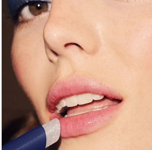 https://nogolbeauty.ir/بالم لب گلیتر براق کننده لب دوان - کد 47185