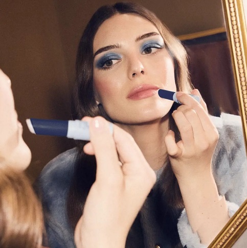 https://nogolbeauty.ir/بالم لب گلیتر براق کننده لب دوان - کد 47185