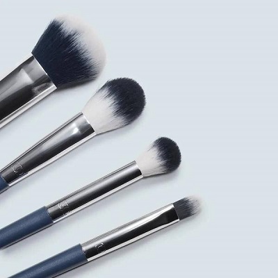 https://nogolbeauty.ir/ست براش آرایشی شب های جادویی ۴ عددی - کد 48572